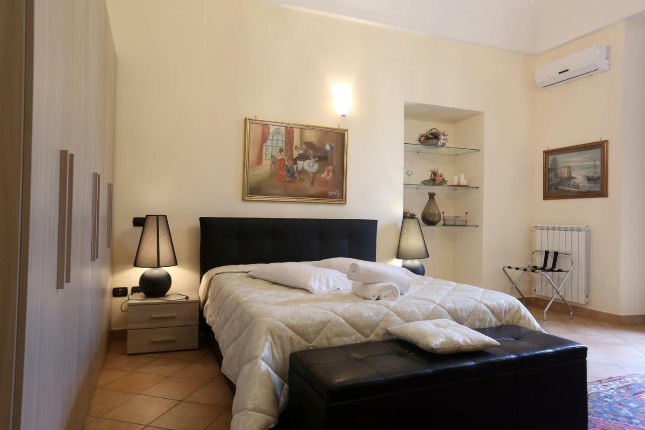 Ma Maison Caserta Bagian luar foto