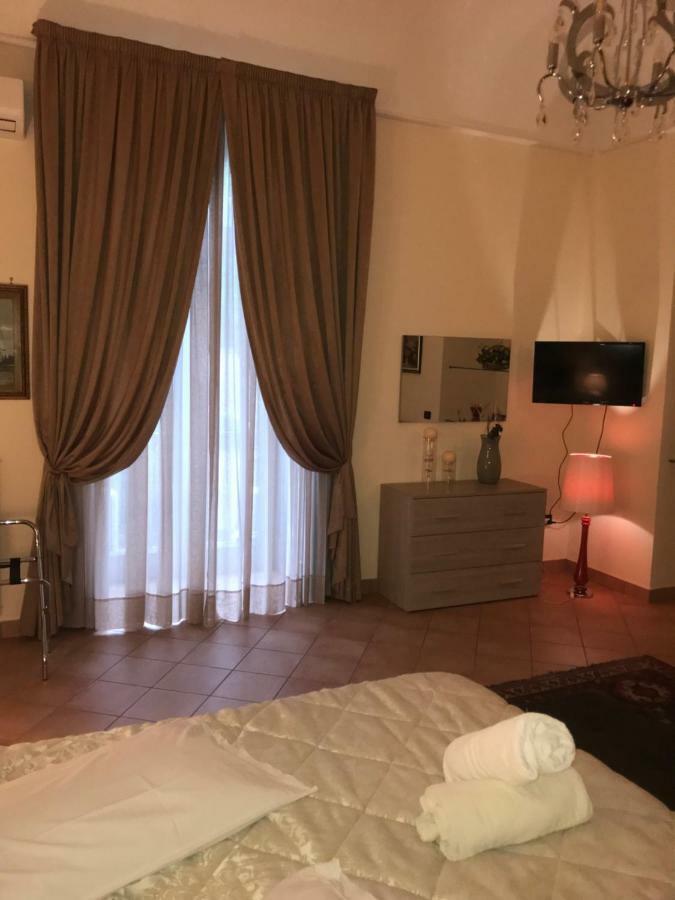 Ma Maison Caserta Bagian luar foto